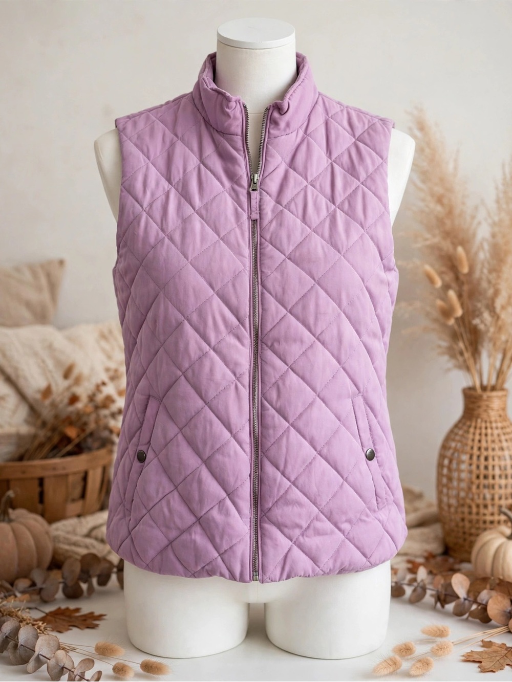 Laura Scott Quilted Sleeveless Vest in Lilac